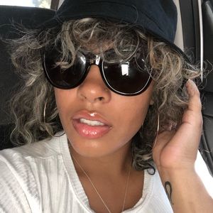 Meet your Posher, Jada